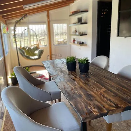 Umay Resting House * Guzelbahce